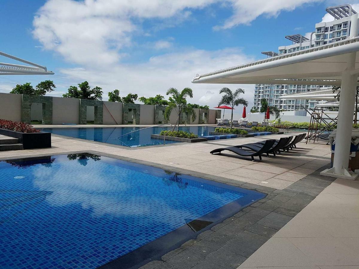 Apartment Sea View At Mactan Newtown Lapu-Lapu City Bagian luar foto